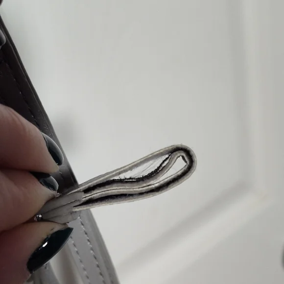 Vera Bradley RFID Crossbody Wallet Wolf Gray embroidered Flowers Dragonfly - Picture 7 of 16